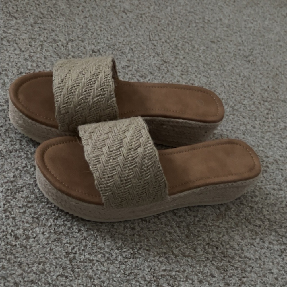 Tan Wedges